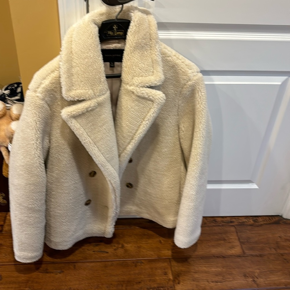 Off white teddy bear short coat banana republic size small worn once